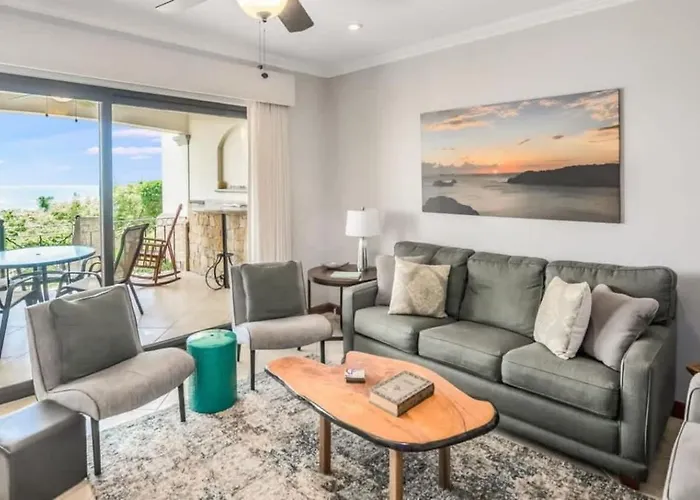 Elegant Oceanview With Spacious Open-concept Floor Plan And Inviting Design * Playa Flamingo