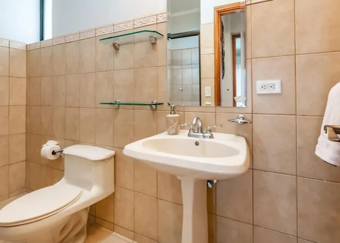 Сasa de vacaciones Elegant Oceanview With Spacious Open-concept Floor Plan And Inviting Design Playa Flamingo