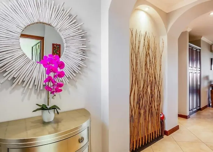 Elegant Oceanview With Spacious Open-concept Floor Plan And Inviting Design * Playa Flamingo