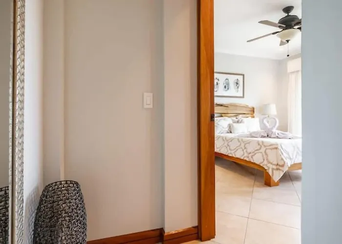 Elegant Oceanview With Spacious Open-concept Floor Plan And Inviting Design * Playa Flamingo