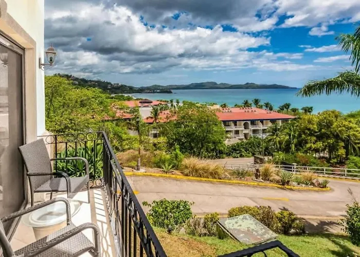 Elegant Oceanview With Spacious Open-concept Floor Plan And Inviting Design Сasa de vacaciones Playa Flamingo